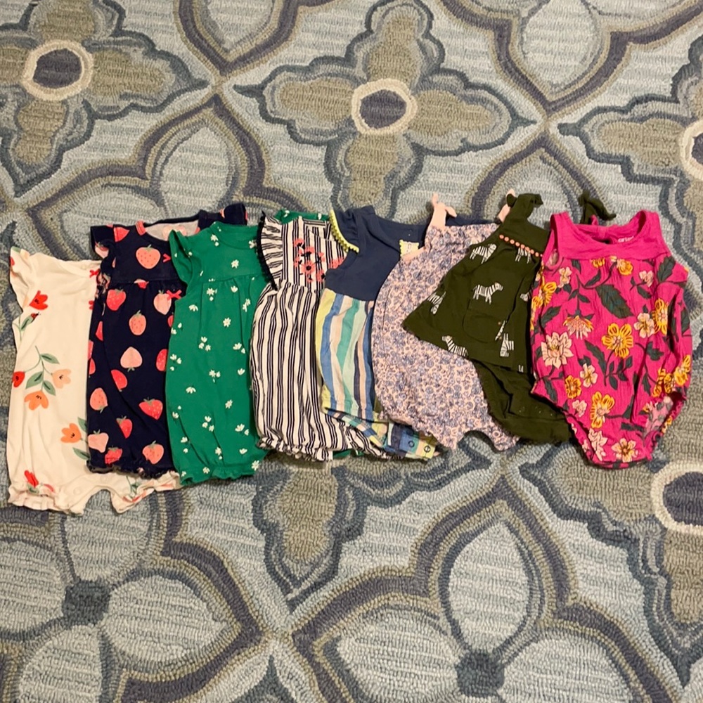 Bundle of 8 Carter’s rompers